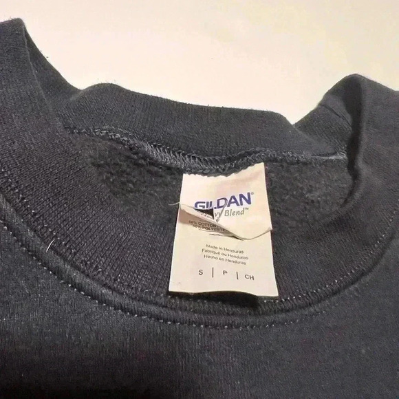 VTG Bully Hill Finger Lakes Winery Sweatshirt with bulldog - Men’s size Small - Picture 3 of 5